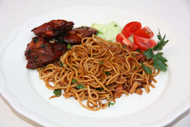 Surinaamse Bami met kipfilet